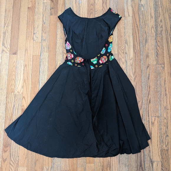 Vintage Handmade Black Dress with Sugar Skulls, Apron Closure - Picture 5 of 5